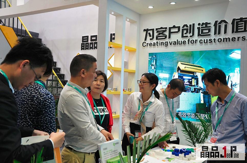 machine de moulage par compression pour chinese customer.jpg